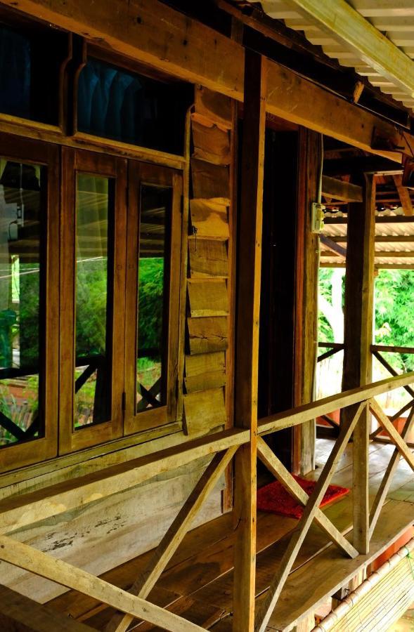 Plei Homestay & Cafe Plây Ku Exterior foto